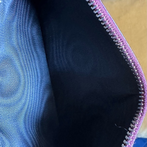 Saint Laurent Sac de Jour Wallet - Picture 14 of 14